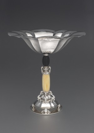 Compote by Erik Magnussen, 1927